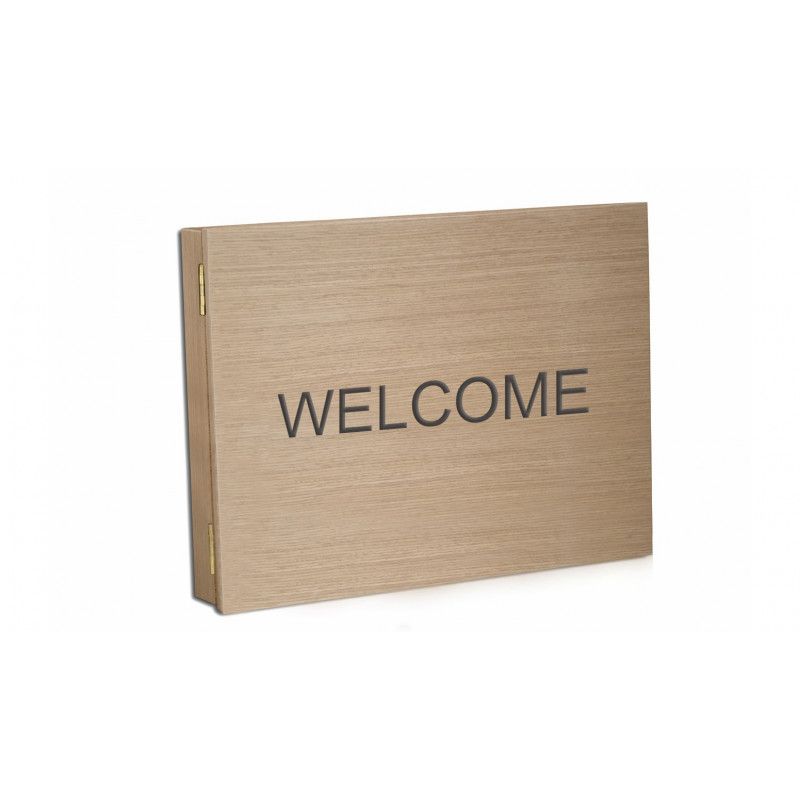 Tapacontador acabado en madera personalizado y a medida.