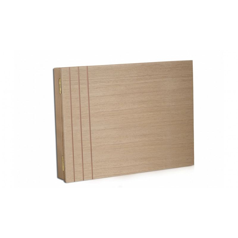 Cubre Contador minimalista acabado en madera con tres lineas a un costado