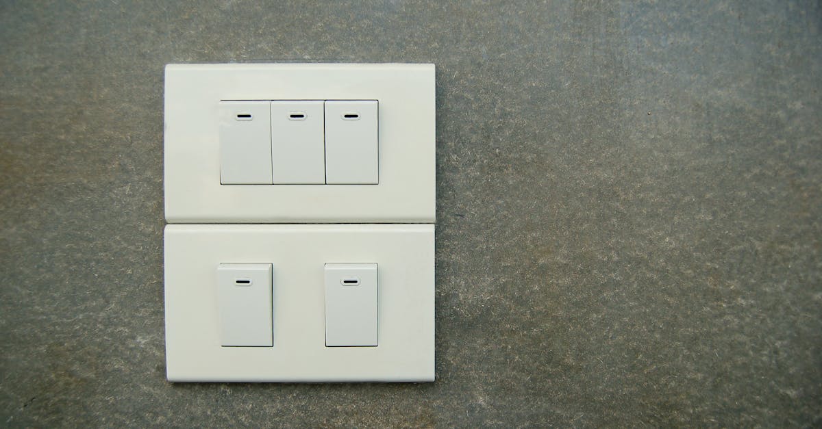 Cuadros Eléctricos a Medida: Armarios de Pared para tu Hogar